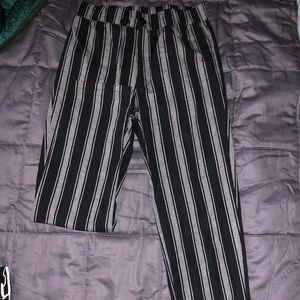 Pin Stripe Cropped Pants